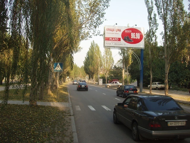 Щит 6x3,  пр. Мира, 23 (ниже "Comfy", отель "Виктория")