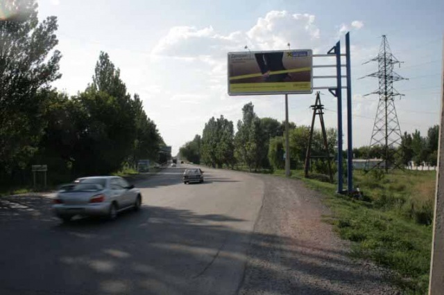 Щит 6x3, Красноармейское шоссе, городская черта (выезд из города) Щит 6x3, Красноармейское шоссе, городская черта (выезд из города)