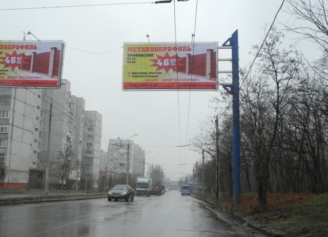 Щит 6x3, ул. Шутова, 37 (150 м от пр.Ленинского), через дорогу от "Эпицентр" Щит 6x3, ул. Шутова, 37 (150 м от пр.Ленинского), через дорогу от "Эпицентр"