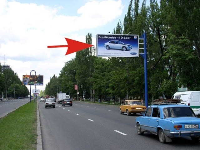 Щит 6x3, пр. Киевский, 63 (напротив автосалона "Форд") Щит 6x3, пр. Киевский, 63 (напротив автосалона "Форд")