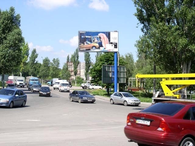 Щит 6x3,  пр. Ленинский - ул. Кирова (кольцо - мариуп. Развилка, АЗС)