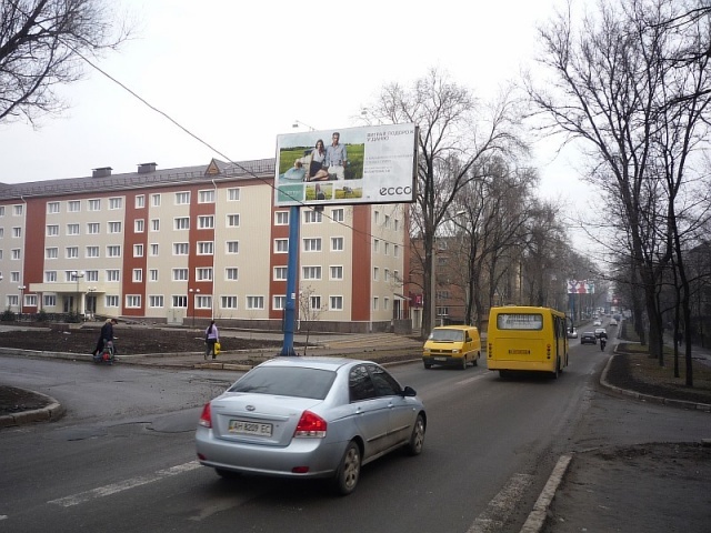 Щит 6x3, пр. Панфилова - ул. Северная (перед пл. Б. Комиссаров) Щит 6x3, пр. Панфилова - ул. Северная (перед пл. Б. Комиссаров)