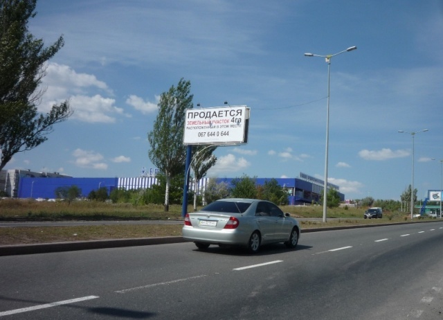 Щит 6x3, пр. Ленинский - ул. Максима Козыря (мкрн. "Широкий", ТЦ "МЕТРО") въезд Щит 6x3, пр. Ленинский - ул. Максима Козыря (мкрн. "Широкий", ТЦ "МЕТРО") въезд