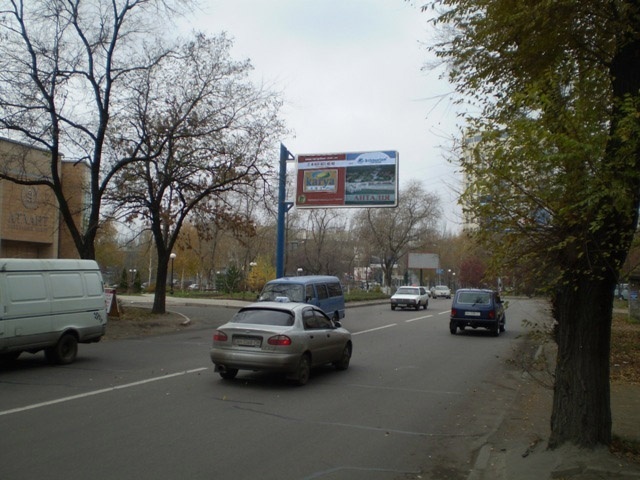 Щит 6x3,  ул. Челюскинцев, 275 - ул. Артема (ТЦ "Атлант")