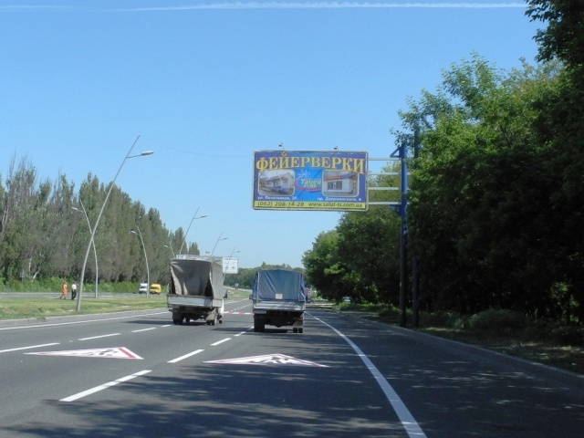 Щит 6x3,  Ясиноватское шоссе, городская черта (выезд из города)